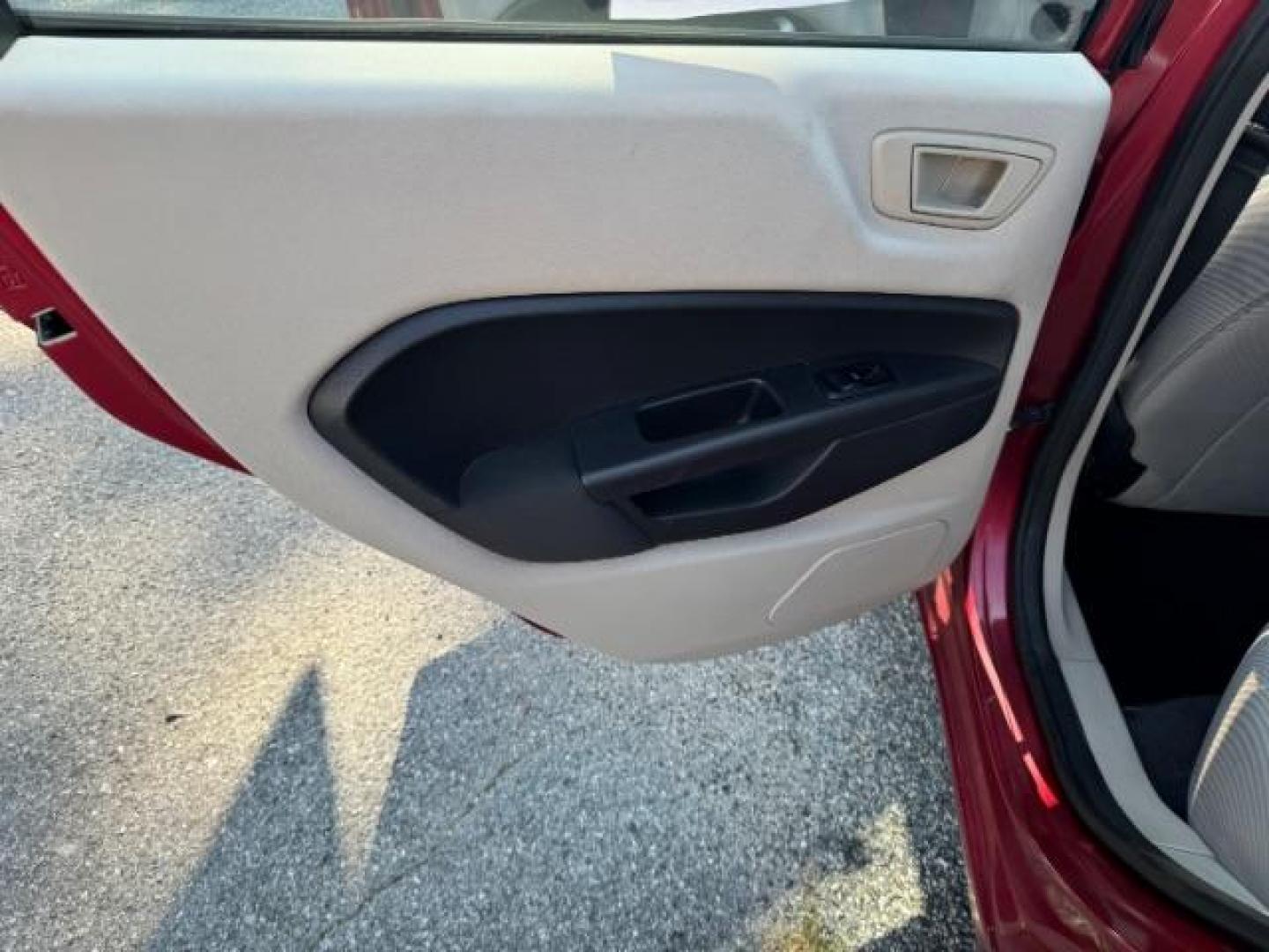 2011 RED Ford Fiesta SE Hatchback (3FADP4EJ6BM) with an 1.6L L4 DOHC 16V engine, 6-Speed Automatic transmission, located at 1806 Veterans Memorial Hwy SW, Austell, GA, 30168, (770) 944-9558, 33.817959, -84.606987 - Photo#10