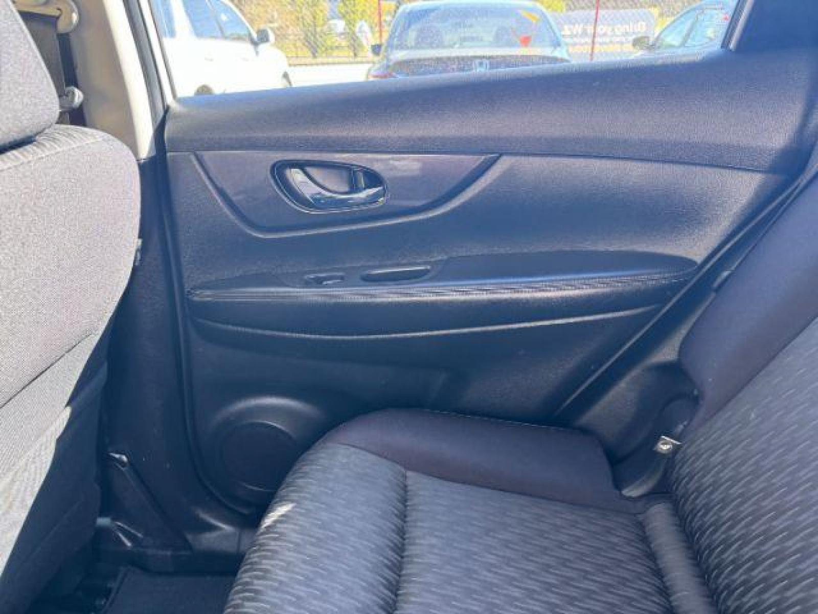 2011 Black /Black Cloth Interior Nissan Rogue SV FWD (JN8AS5MT0BW) with an 2.5L L4 DOHC 16V engine, Continuously Variabl transmission, located at 1806 Veterans Memorial Hwy SW, Austell, GA, 30168, (770) 944-9558, 33.817959, -84.606987 - Photo #13