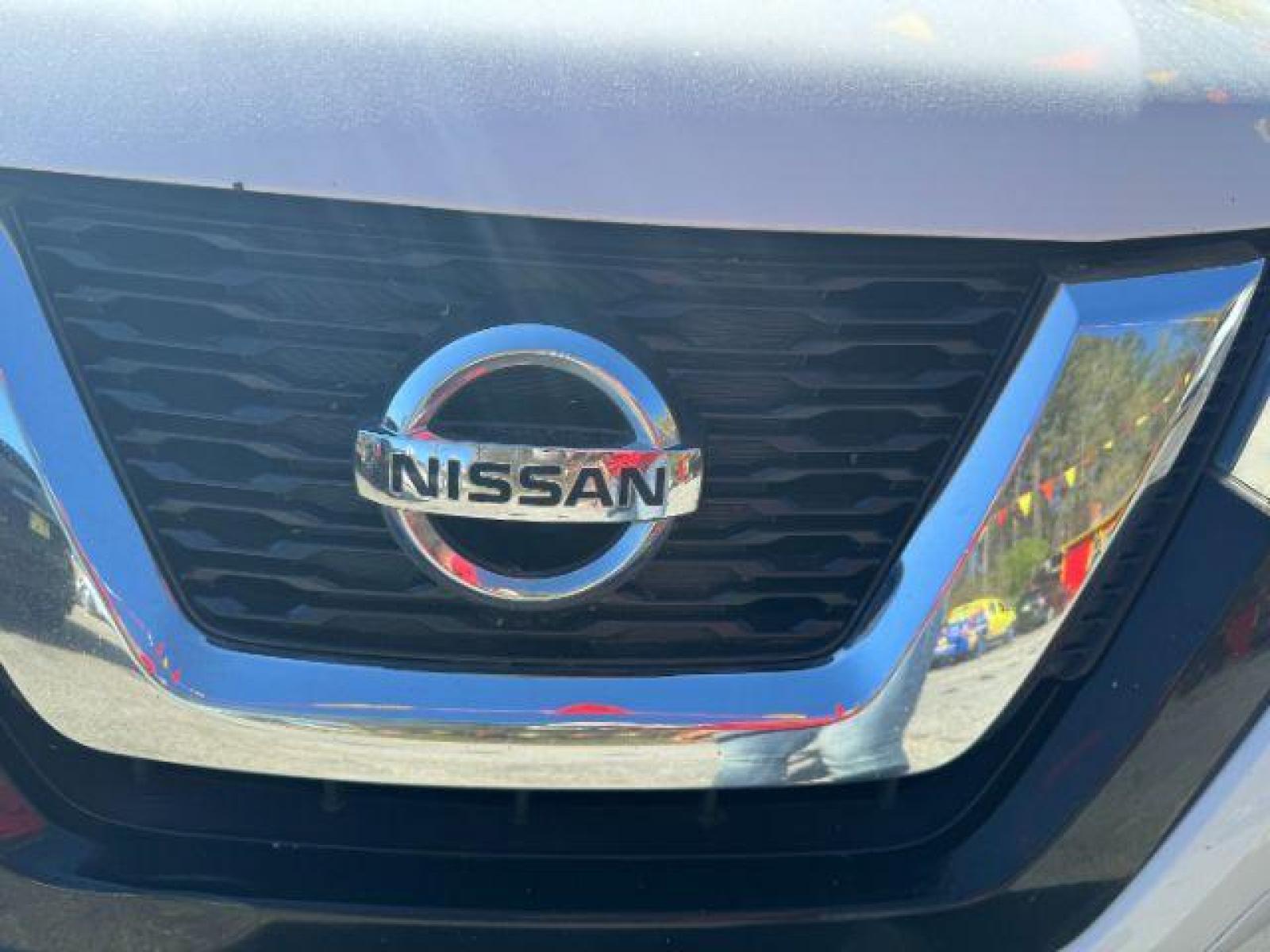 2011 Black /Black Cloth Interior Nissan Rogue SV FWD (JN8AS5MT0BW) with an 2.5L L4 DOHC 16V engine, Continuously Variabl transmission, located at 1806 Veterans Memorial Hwy SW, Austell, GA, 30168, (770) 944-9558, 33.817959, -84.606987 - Photo #14