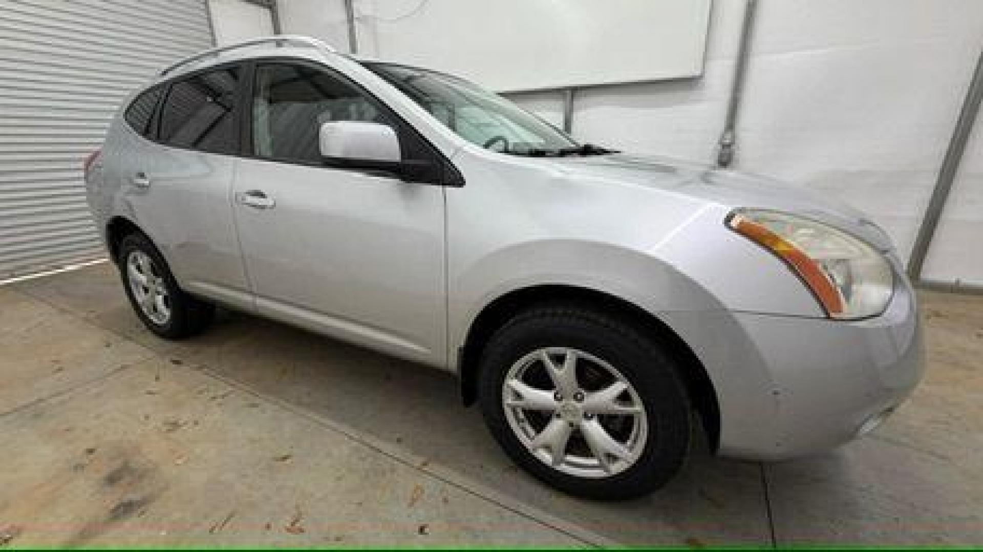 2010 Silver Nissan Rogue S AWD (JN8AS5MV4AW) with an 2.5L L4 DOHC 16V engine, Continuously Variabl transmission, located at 1806 Veterans Memorial Hwy SW, Austell, GA, 30168, (770) 944-9558, 33.817959, -84.606987 - Photo#7