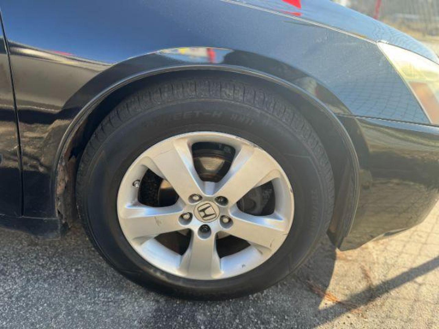 2005 Black Honda Accord EX-L Sedan AT with XM Radio (1HGCM56895A) with an 2.4L L4 DOHC 16V engine, 5-Speed Automatic transmission, located at 1806 Veterans Memorial Hwy SW, Austell, GA, 30168, (770) 944-9558, 33.817959, -84.606987 - Photo#18