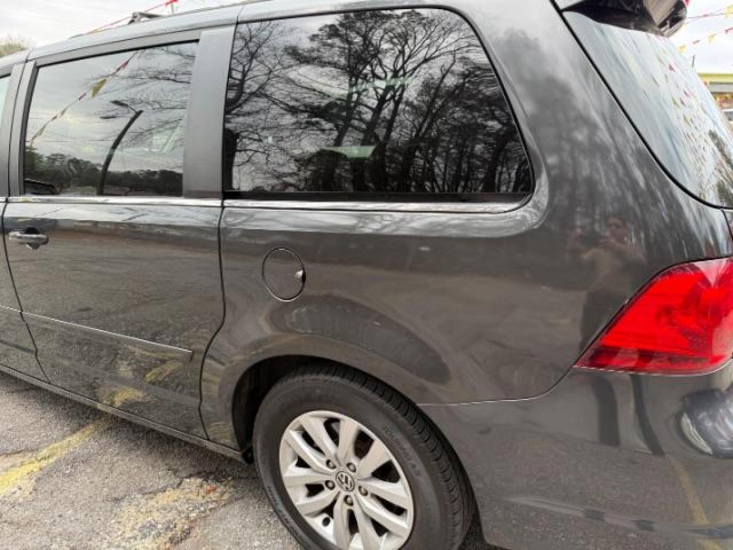 2012 GRAY Volkswagen Routan SE (2C4RVABG8CR) with an 3.6L V6 DOHC 24V engine, 6-Speed Automatic transmission, located at 1806 Veterans Memorial Hwy SW, Austell, GA, 30168, (770) 944-9558, 33.817959, -84.606987 - Photo#1