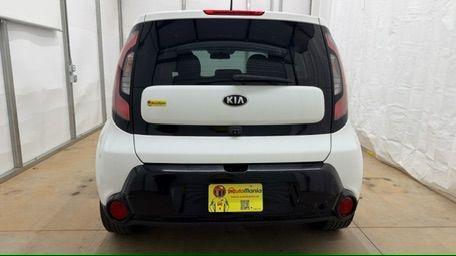 2016 White Kia Soul + (KNDJP3A58G7) with an 2.0L L4 DOHC 16V engine, 6-Speed Automatic transmission, located at 1806 Veterans Memorial Hwy SW, Austell, GA, 30168, (770) 944-9558, 33.817959, -84.606987 - Photo#4