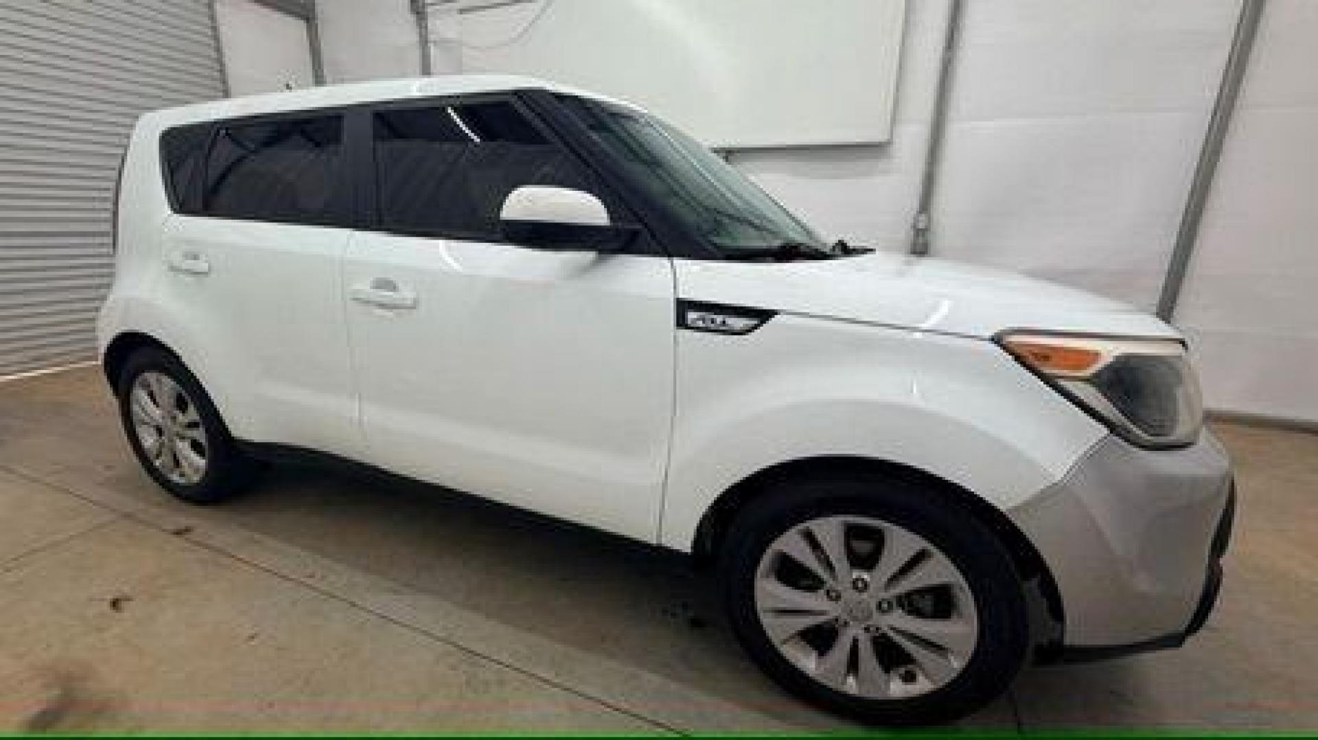 2016 White Kia Soul + (KNDJP3A58G7) with an 2.0L L4 DOHC 16V engine, 6-Speed Automatic transmission, located at 1806 Veterans Memorial Hwy SW, Austell, GA, 30168, (770) 944-9558, 33.817959, -84.606987 - Photo#7