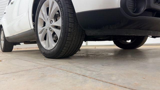 2016 White Kia Soul + (KNDJP3A58G7) with an 2.0L L4 DOHC 16V engine, 6-Speed Automatic transmission, located at 1806 Veterans Memorial Hwy SW, Austell, GA, 30168, (770) 944-9558, 33.817959, -84.606987 - Photo#19