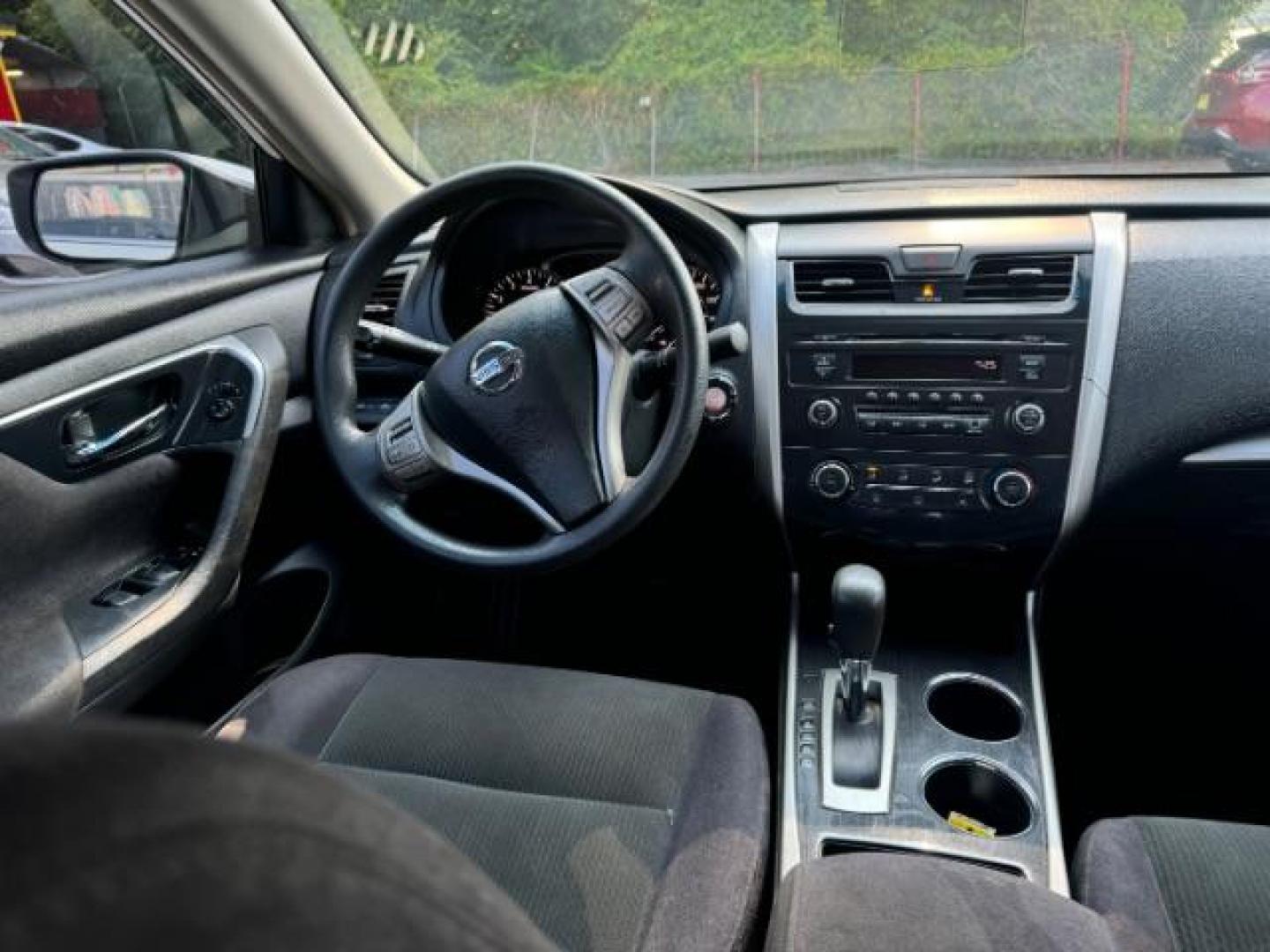 2013 WHITE Nissan Altima 2.5 (1N4AL3AP6DC) with an 2.5L L4 DOHC 16V engine, 6-Speed Manual transmission, located at 1806 Veterans Memorial Hwy SW, Austell, GA, 30168, (770) 944-9558, 33.817959, -84.606987 - Photo#11