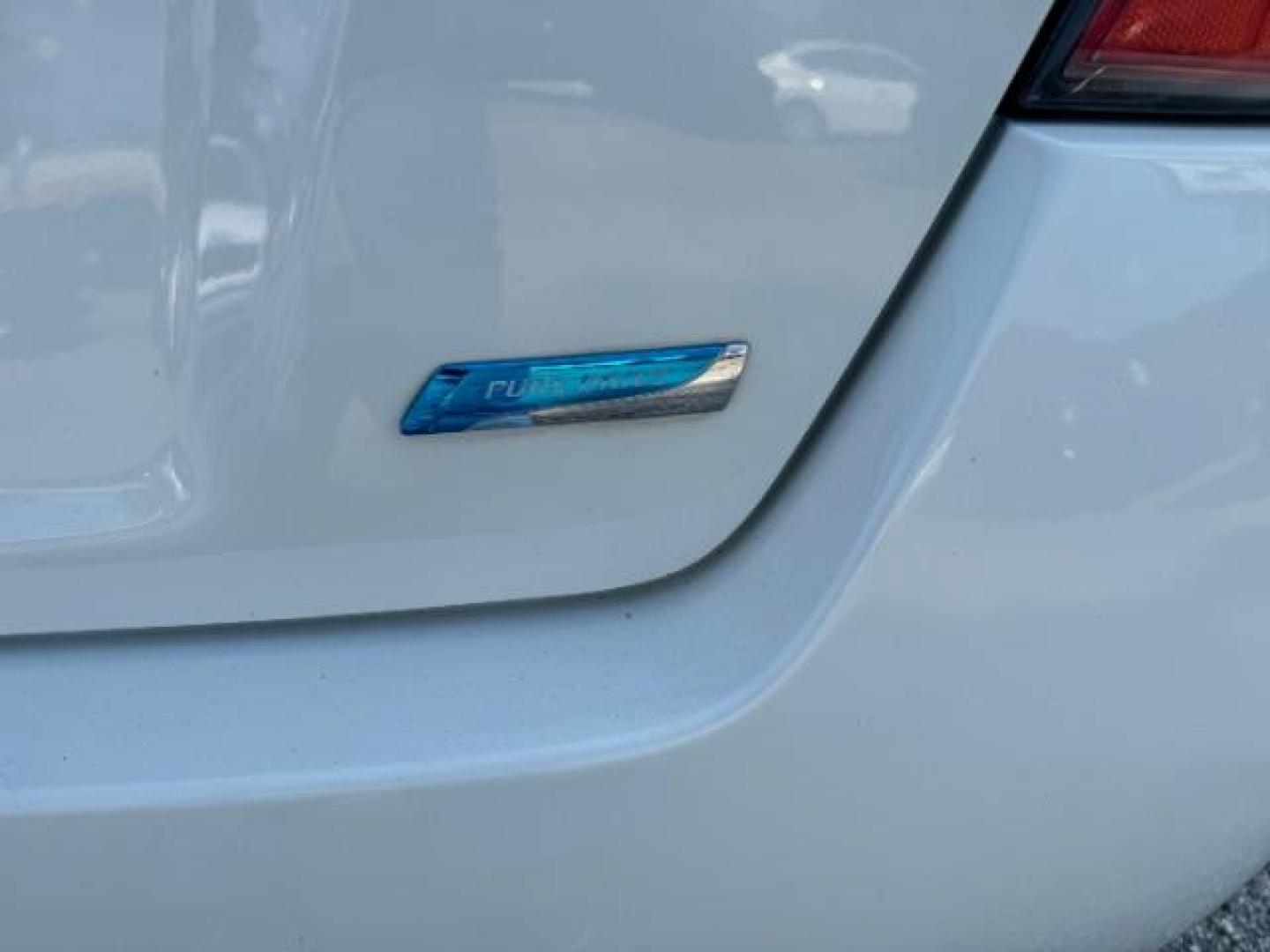 2013 WHITE Nissan Altima 2.5 (1N4AL3AP6DC) with an 2.5L L4 DOHC 16V engine, 6-Speed Manual transmission, located at 1806 Veterans Memorial Hwy SW, Austell, GA, 30168, (770) 944-9558, 33.817959, -84.606987 - Photo#14