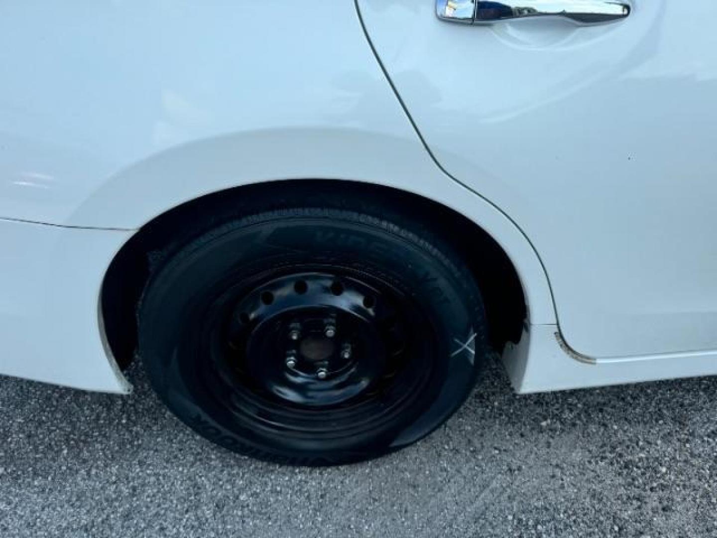 2013 WHITE Nissan Altima 2.5 (1N4AL3AP6DC) with an 2.5L L4 DOHC 16V engine, 6-Speed Manual transmission, located at 1806 Veterans Memorial Hwy SW, Austell, GA, 30168, (770) 944-9558, 33.817959, -84.606987 - Photo#20