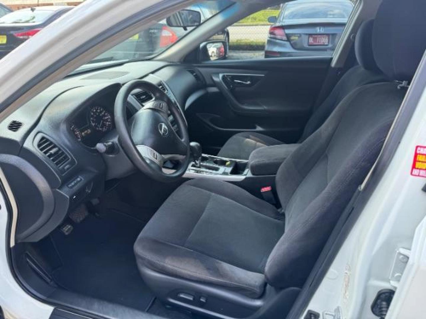 2013 WHITE Nissan Altima 2.5 (1N4AL3AP6DC) with an 2.5L L4 DOHC 16V engine, 6-Speed Manual transmission, located at 1806 Veterans Memorial Hwy SW, Austell, GA, 30168, (770) 944-9558, 33.817959, -84.606987 - Photo#6