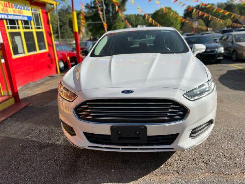 2016 White Ford Fusion SE (3FA6P0H72GR) with an 2.5L L4 DOHC 16V engine, 6-Speed Automatic transmission, located at 1806 Veterans Memorial Hwy SW, Austell, GA, 30168, (770) 944-9558, 33.817959, -84.606987 - Photo #1
