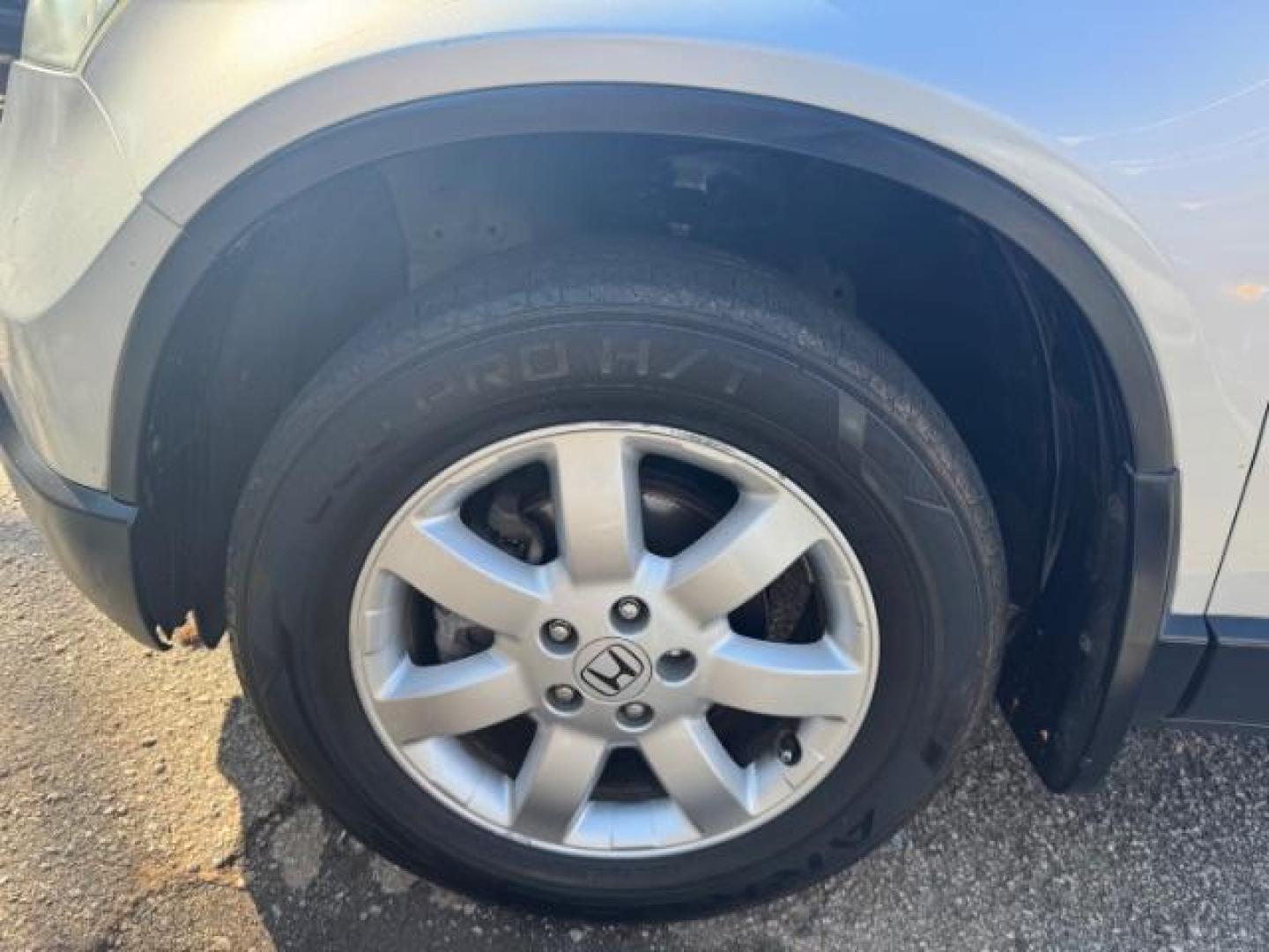 2009 Silver Honda CR-V EX-L 2WD 5-Speed AT (5J6RE38749L) with an 2.4L L4 DOHC 16V engine, 5-Speed Automatic transmission, located at 1806 Veterans Memorial Hwy SW, Austell, GA, 30168, (770) 944-9558, 33.817959, -84.606987 - Photo#19