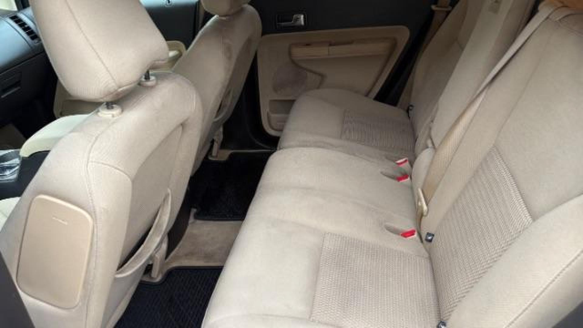 2008 Beige Ford Edge SE FWD (2FMDK36C98B) with an 3.5L V6 DOHC 24V engine, 6-Speed Automatic transmission, located at 1806 Veterans Memorial Hwy SW, Austell, GA, 30168, (770) 944-9558, 33.817959, -84.606987 - Photo#7