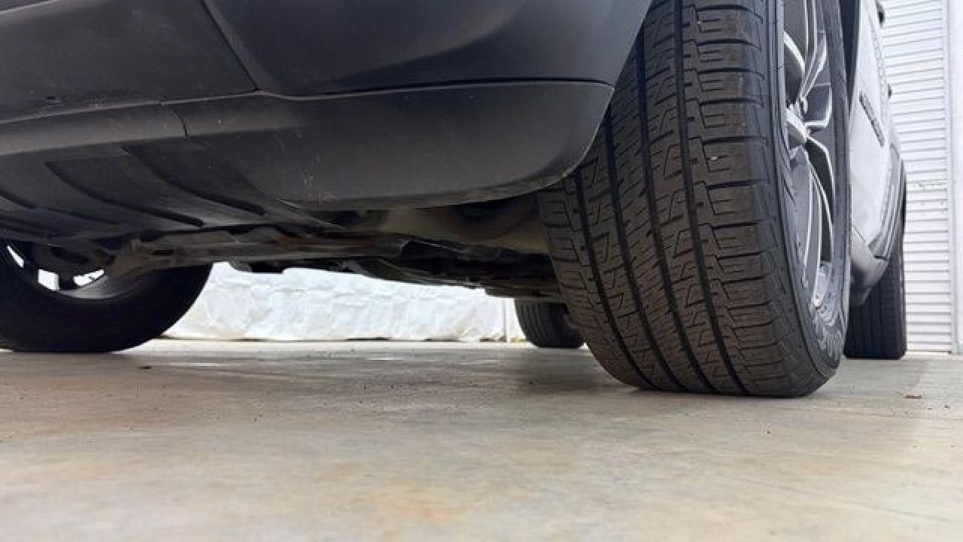 2014 Gray Jeep Cherokee Latitude FWD (1C4PJLCB4EW) with an 2.4L L4 DOHC 16V engine, 9-Speed Automatic transmission, located at 1806 Veterans Memorial Hwy SW, Austell, GA, 30168, (770) 944-9558, 33.817959, -84.606987- Photo#20