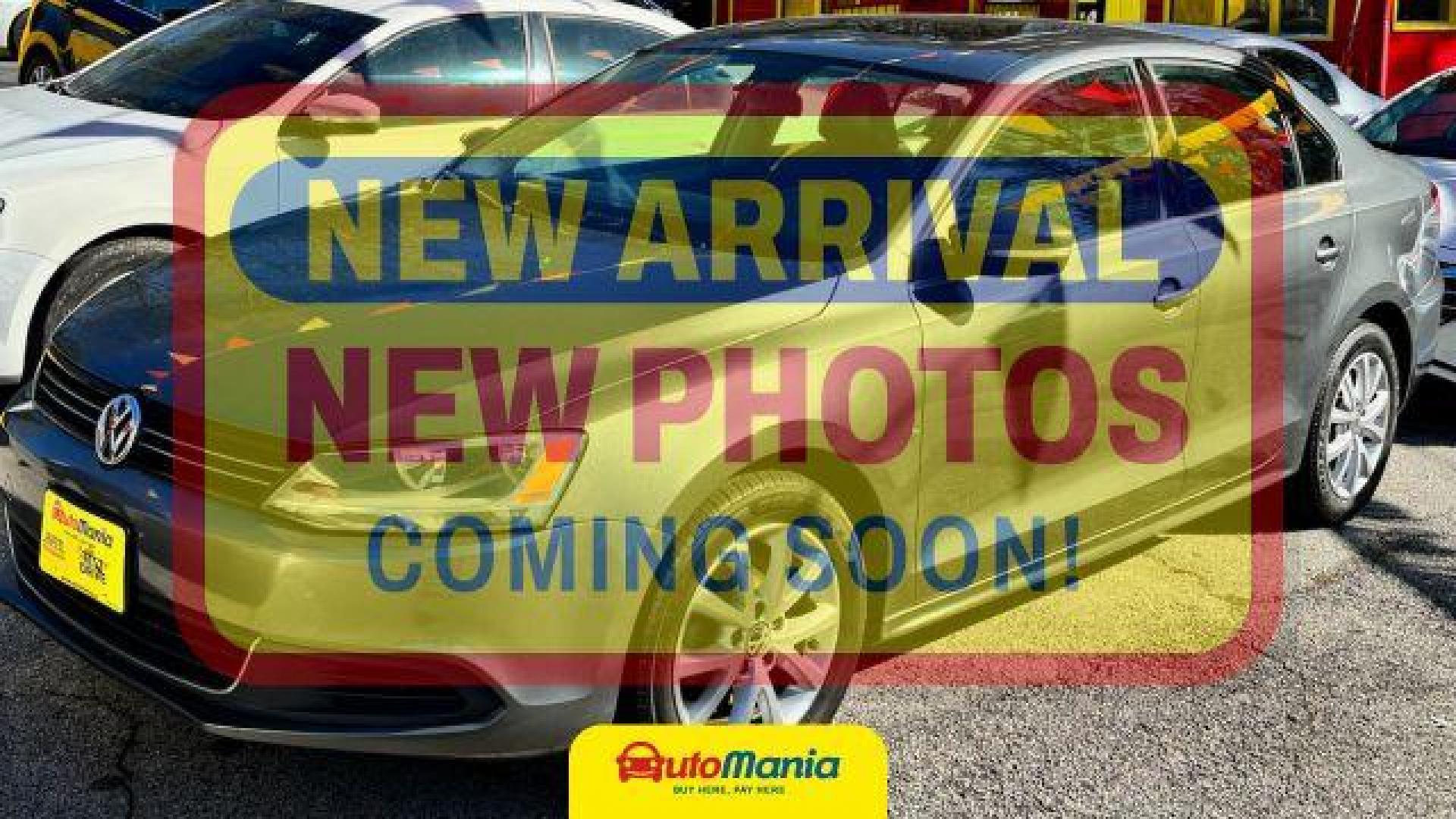 2014 Grey Volkswagen Jetta SE (3VWD17AJ7EM) with an 1.8L L4 DOHC 16V engine, 6-Speed Automatic transmission, located at 1806 Veterans Memorial Hwy SW, Austell, GA, 30168, (770) 944-9558, 33.817959, -84.606987 - Photo#0