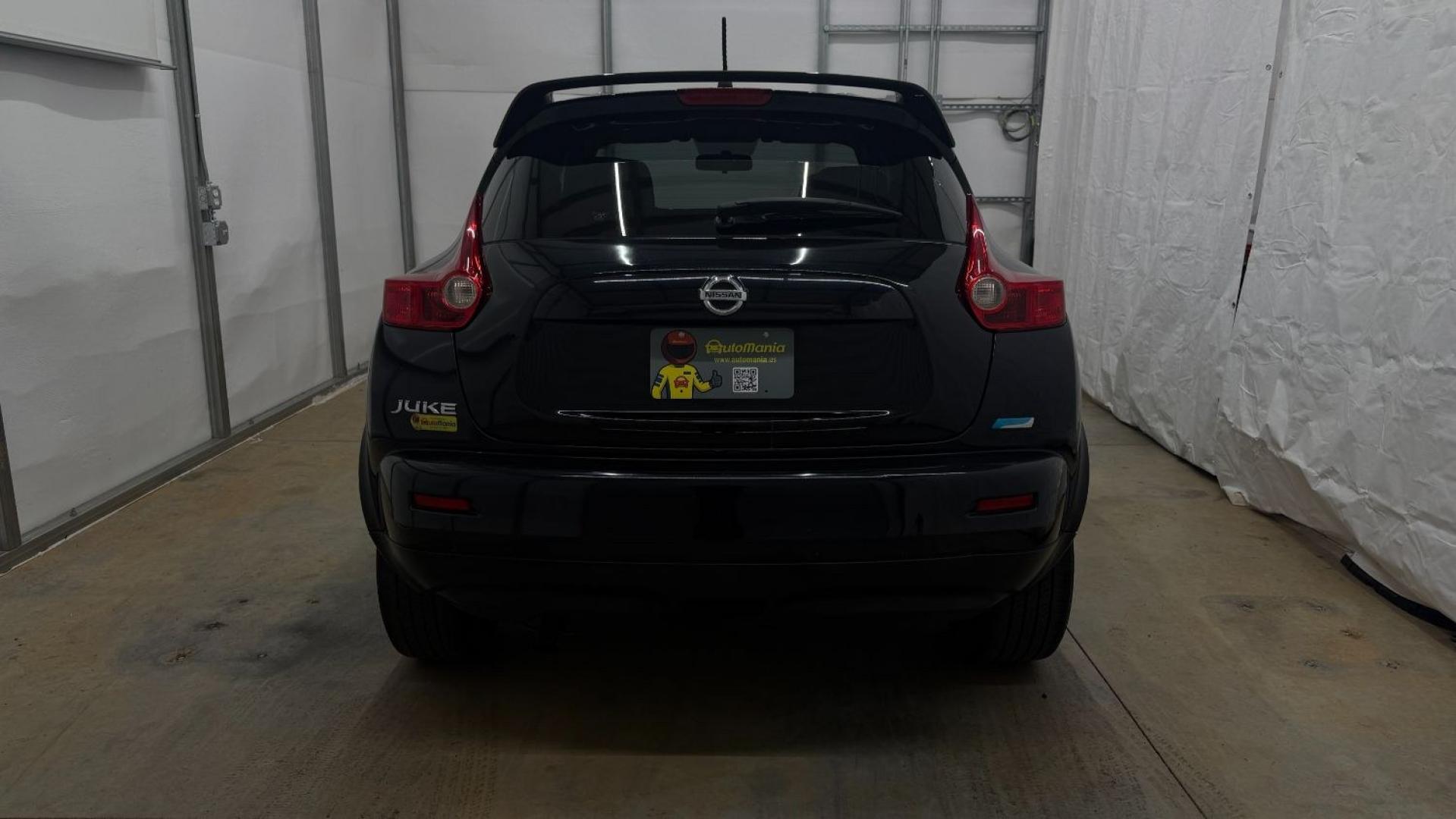 2014 Nissan Juke S FWD (JN8AF5MR5ET) with an 1.6L L4 DOHC 16V TURBO engine, Continuously Variable Transmission transmission, located at 1806 Veterans Memorial Hwy SW, Austell, GA, 30168, (770) 944-9558, 33.817959, -84.606987 - Photo#3