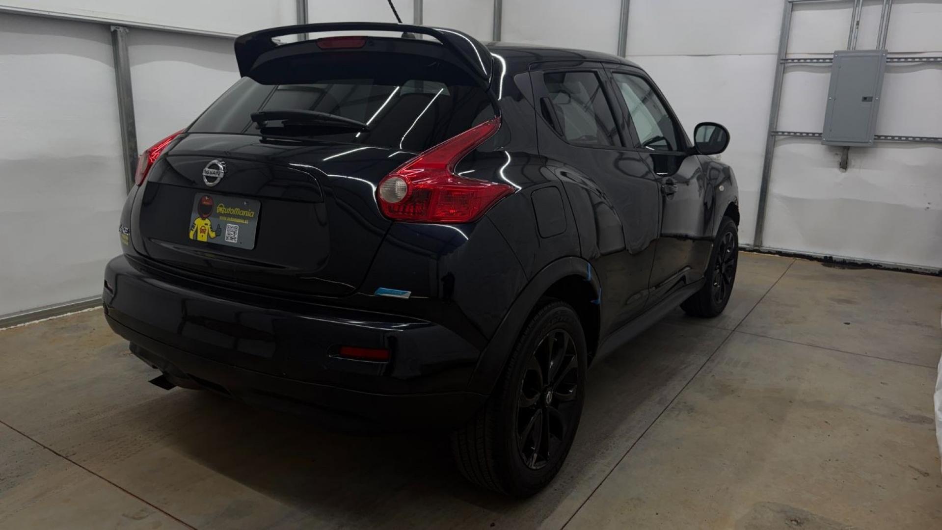 2014 Nissan Juke S FWD (JN8AF5MR5ET) with an 1.6L L4 DOHC 16V TURBO engine, Continuously Variable Transmission transmission, located at 1806 Veterans Memorial Hwy SW, Austell, GA, 30168, (770) 944-9558, 33.817959, -84.606987 - Photo#4