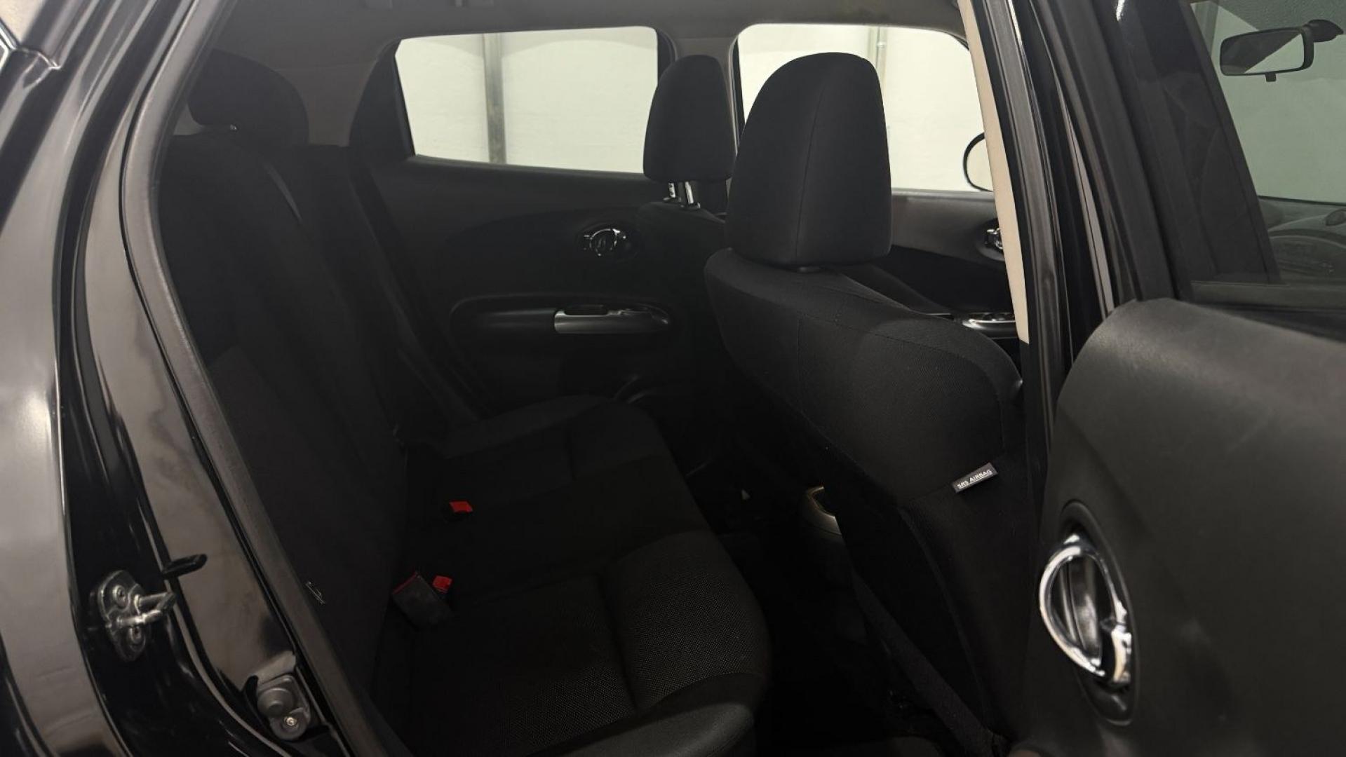 2014 Nissan Juke S FWD (JN8AF5MR5ET) with an 1.6L L4 DOHC 16V TURBO engine, Continuously Variable Transmission transmission, located at 1806 Veterans Memorial Hwy SW, Austell, GA, 30168, (770) 944-9558, 33.817959, -84.606987 - Photo#13