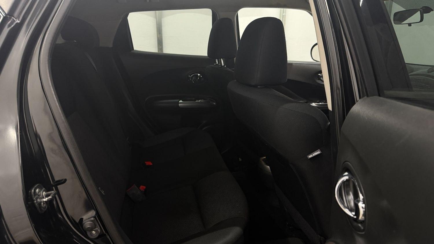 2014 Nissan Juke S FWD (JN8AF5MR5ET) with an 1.6L L4 DOHC 16V TURBO engine, Continuously Variable Transmission transmission, located at 1806 Veterans Memorial Hwy SW, Austell, GA, 30168, (770) 944-9558, 33.817959, -84.606987 - Photo#13