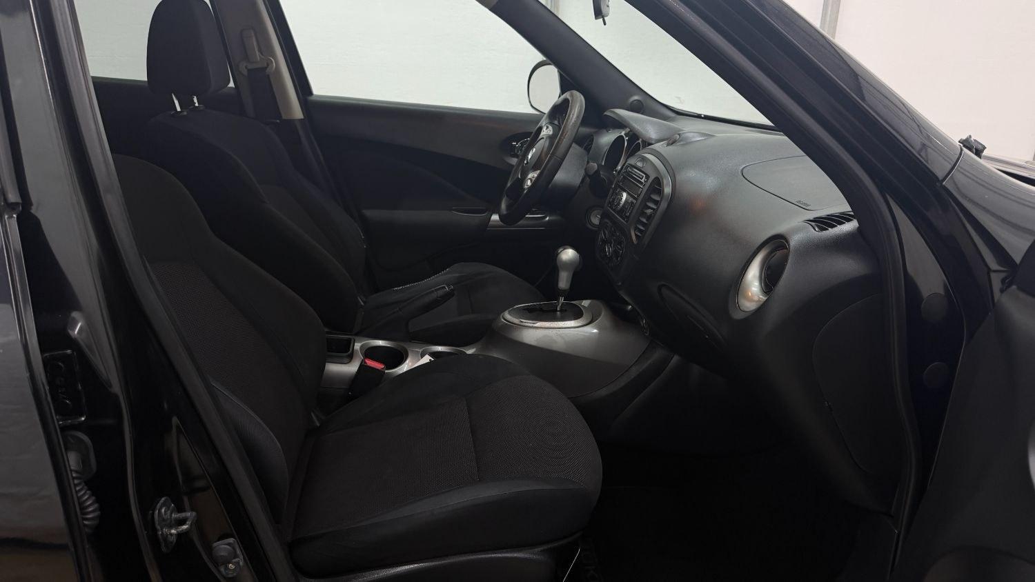 2014 Nissan Juke S FWD (JN8AF5MR5ET) with an 1.6L L4 DOHC 16V TURBO engine, Continuously Variable Transmission transmission, located at 1806 Veterans Memorial Hwy SW, Austell, GA, 30168, (770) 944-9558, 33.817959, -84.606987 - Photo#14
