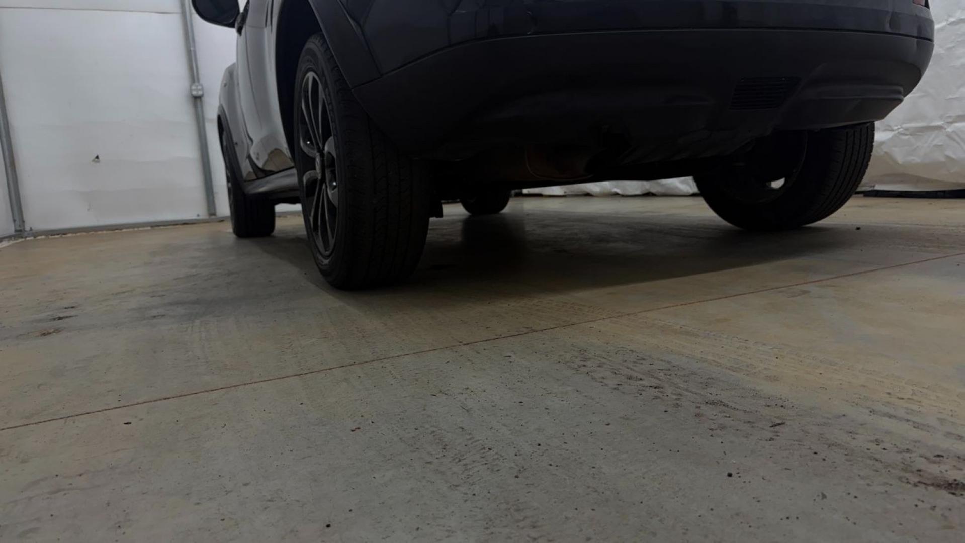 2014 Nissan Juke S FWD (JN8AF5MR5ET) with an 1.6L L4 DOHC 16V TURBO engine, Continuously Variable Transmission transmission, located at 1806 Veterans Memorial Hwy SW, Austell, GA, 30168, (770) 944-9558, 33.817959, -84.606987 - Photo#16