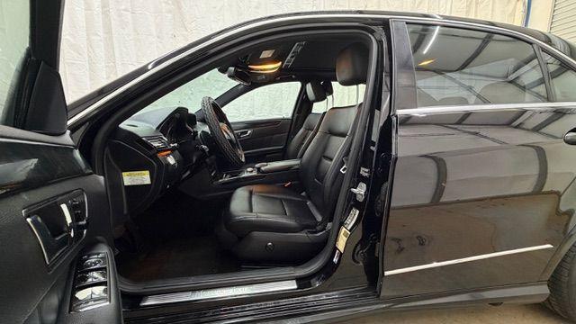2010 Black Mercedes-Benz E-Class E350 Sedan (WDDHF5GB2AA) with an 3.5L V6 DOHC 24V engine, 7-Speed Automatic transmission, located at 1806 Veterans Memorial Hwy SW, Austell, GA, 30168, (770) 944-9558, 33.817959, -84.606987 - Photo#12