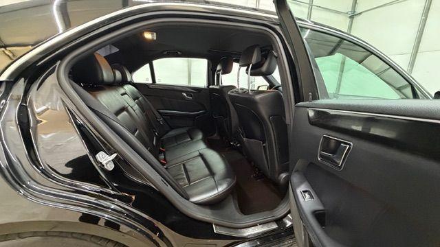 2010 Black Mercedes-Benz E-Class E350 Sedan (WDDHF5GB2AA) with an 3.5L V6 DOHC 24V engine, 7-Speed Automatic transmission, located at 1806 Veterans Memorial Hwy SW, Austell, GA, 30168, (770) 944-9558, 33.817959, -84.606987 - Photo#17