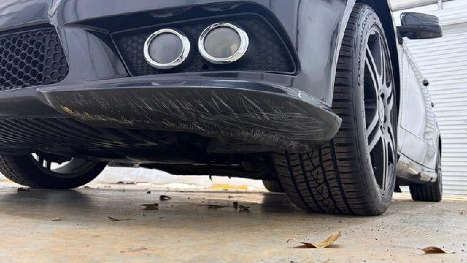 2010 Black Mercedes-Benz E-Class E350 Sedan (WDDHF5GB2AA) with an 3.5L V6 DOHC 24V engine, 7-Speed Automatic transmission, located at 1806 Veterans Memorial Hwy SW, Austell, GA, 30168, (770) 944-9558, 33.817959, -84.606987 - Photo#20