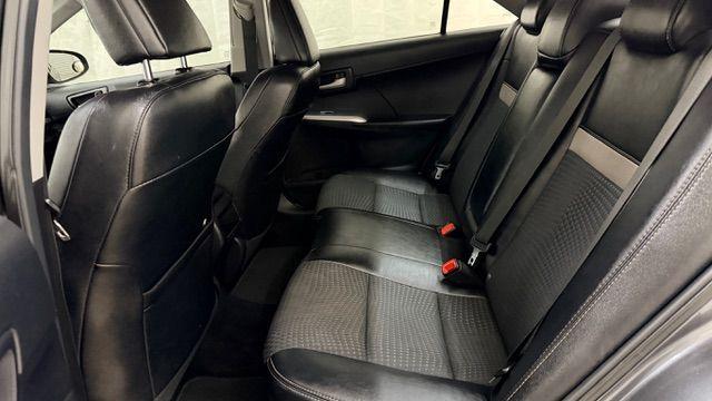 2013 GRAY Toyota Camry SE (4T1BF1FK2DU) with an 2.5L L4 DOHC 16V engine, 6-Speed Automatic transmission, located at 1806 Veterans Memorial Hwy SW, Austell, GA, 30168, (770) 944-9558, 33.817959, -84.606987 - Photo#14
