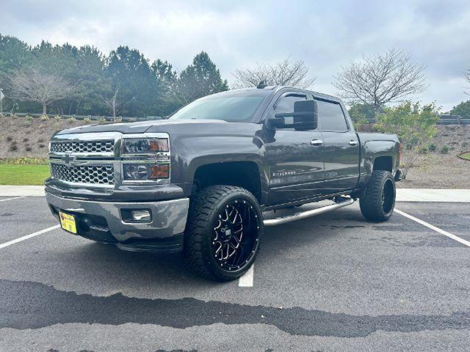 2015 Gray Chevrolet Silverado 1500 LT Crew Cab 2WD (3GCPCREC4FG) with an 5.3L V8 OHV 16V engine, 6-Speed Automatic transmission, located at 1806 Veterans Memorial Hwy SW, Austell, GA, 30168, (770) 944-9558, 33.817959, -84.606987 - Photo #0