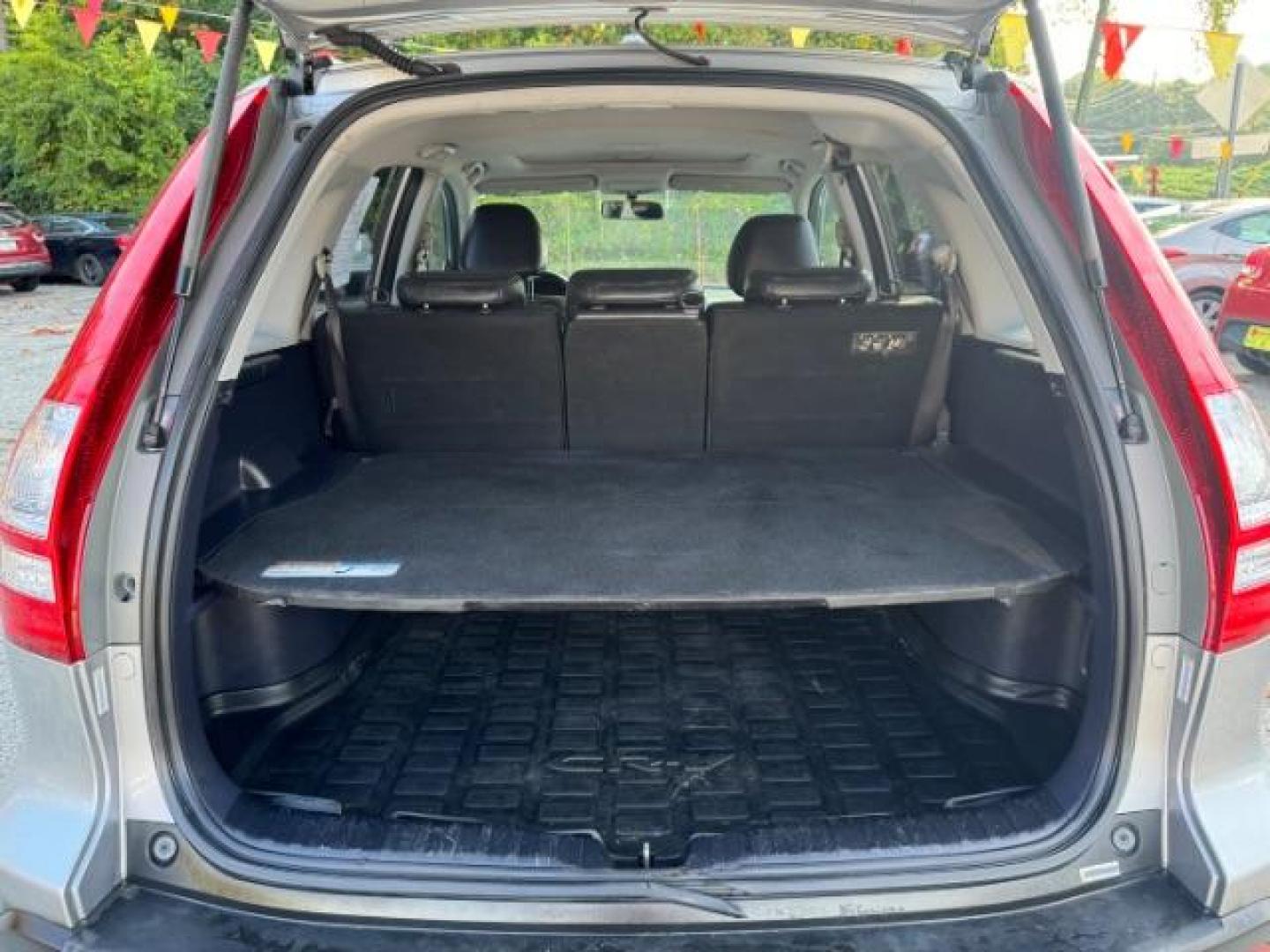 2008 Silver Honda CR-V EX-L 2WD AT (JHLRE38788C) with an 2.4L L4 DOHC 16V engine, 5-Speed Automatic transmission, located at 1806 Veterans Memorial Hwy SW, Austell, GA, 30168, (770) 944-9558, 33.817959, -84.606987 - Photo#14