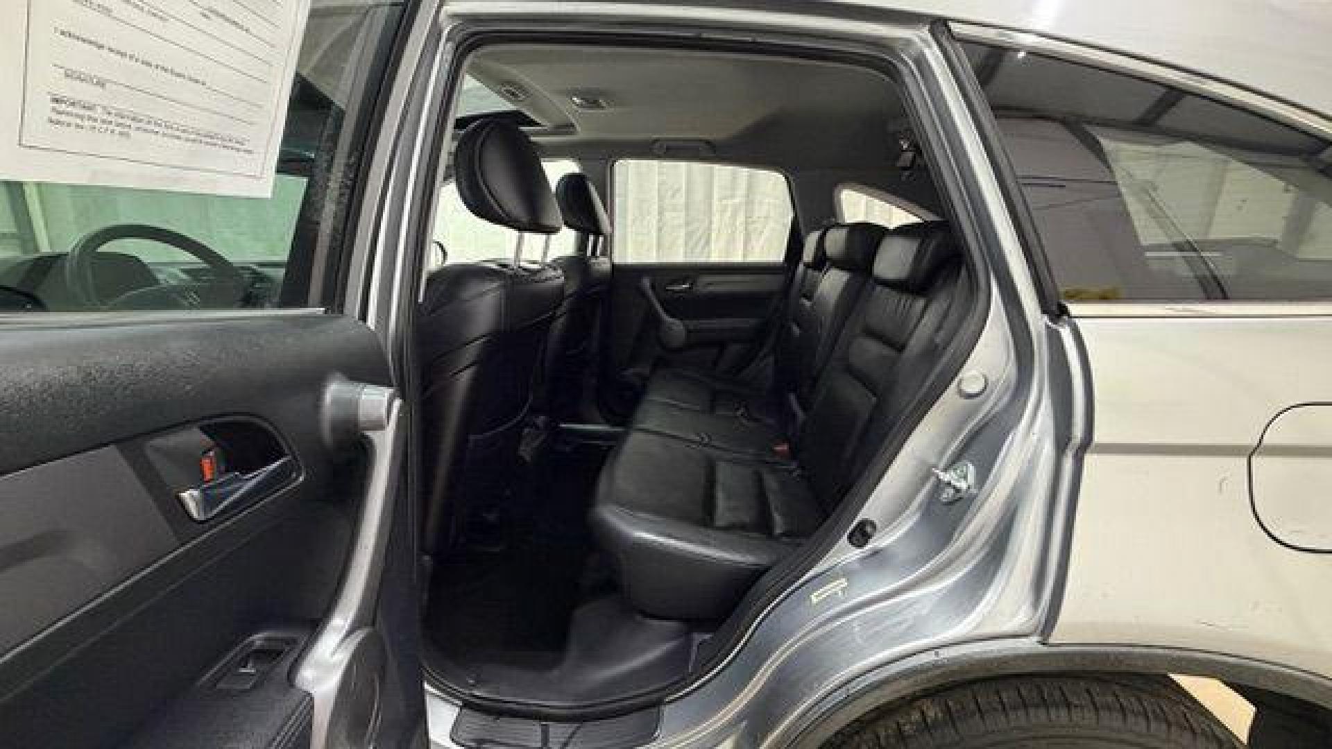 2008 Silver Honda CR-V EX-L 2WD AT (JHLRE38788C) with an 2.4L L4 DOHC 16V engine, 5-Speed Automatic transmission, located at 1806 Veterans Memorial Hwy SW, Austell, GA, 30168, (770) 944-9558, 33.817959, -84.606987 - Photo#14