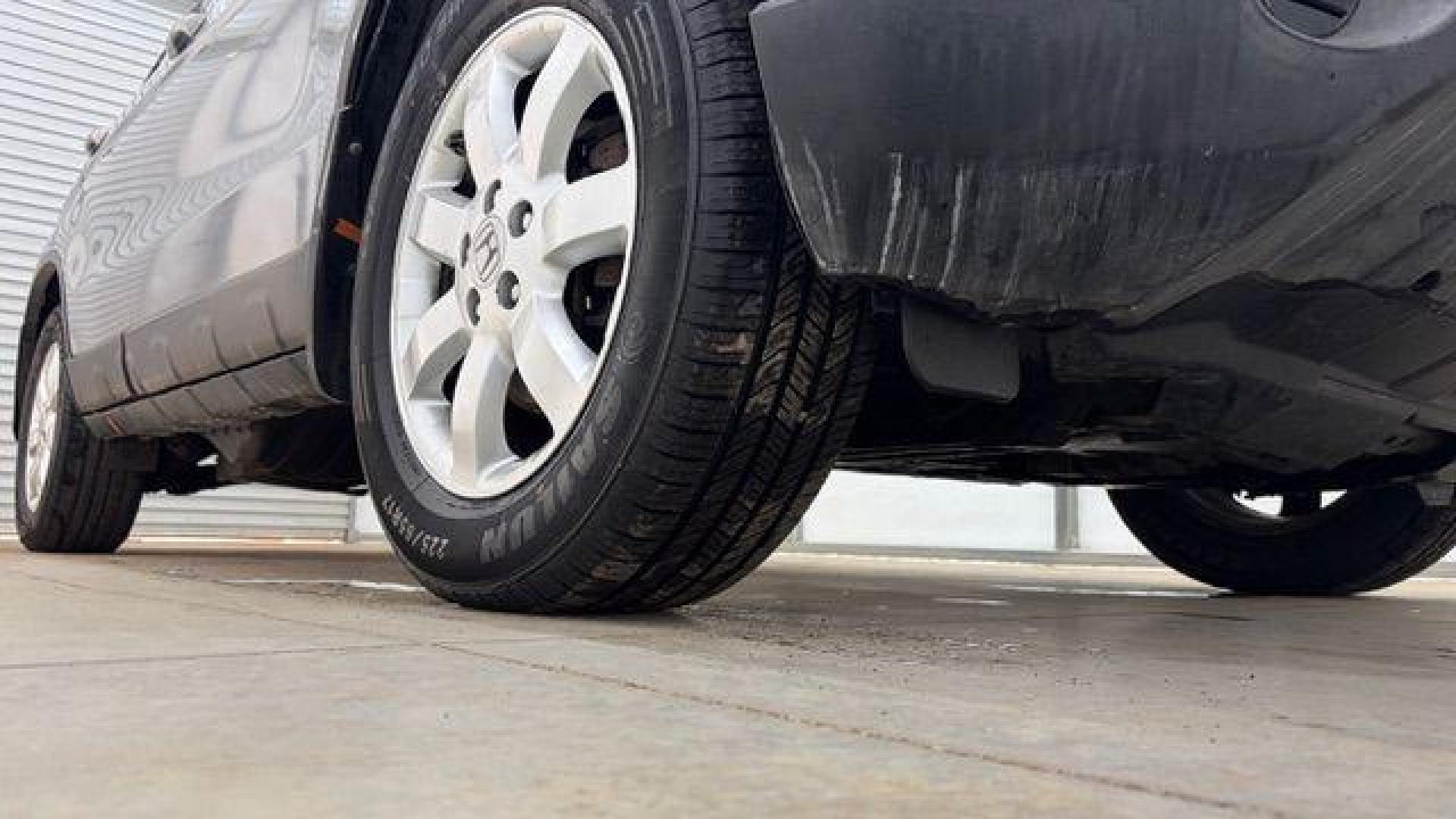 2008 Silver Honda CR-V EX-L 2WD AT (JHLRE38788C) with an 2.4L L4 DOHC 16V engine, 5-Speed Automatic transmission, located at 1806 Veterans Memorial Hwy SW, Austell, GA, 30168, (770) 944-9558, 33.817959, -84.606987 - Photo#19