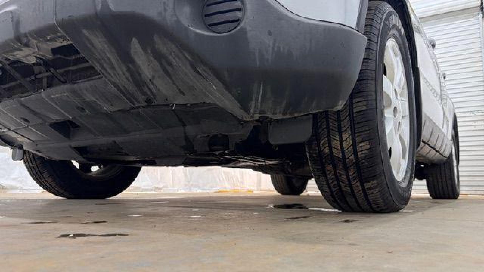 2008 Silver Honda CR-V EX-L 2WD AT (JHLRE38788C) with an 2.4L L4 DOHC 16V engine, 5-Speed Automatic transmission, located at 1806 Veterans Memorial Hwy SW, Austell, GA, 30168, (770) 944-9558, 33.817959, -84.606987 - Photo#20