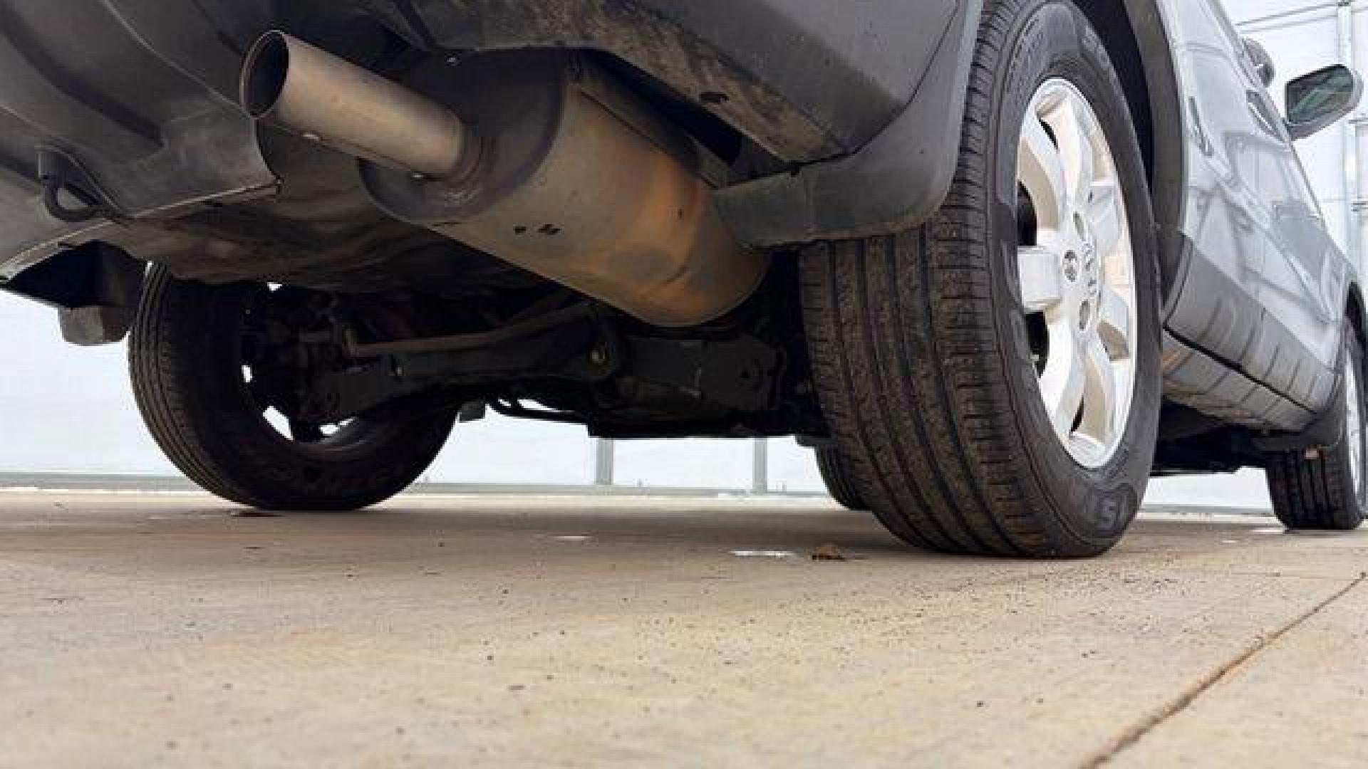 2008 Silver Honda CR-V EX-L 2WD AT (JHLRE38788C) with an 2.4L L4 DOHC 16V engine, 5-Speed Automatic transmission, located at 1806 Veterans Memorial Hwy SW, Austell, GA, 30168, (770) 944-9558, 33.817959, -84.606987 - Photo#22