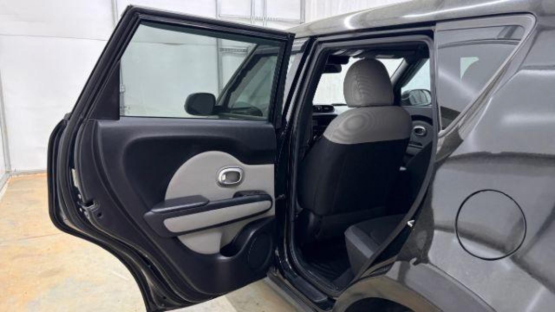 2014 BLACK /Black Kia Soul Base (KNDJN2A22E7) with an 1.6L L4 DOHC 16V engine, located at 1806 Veterans Memorial Hwy SW, Austell, GA, 30168, (770) 944-9558, 33.817959, -84.606987 - Photo#13