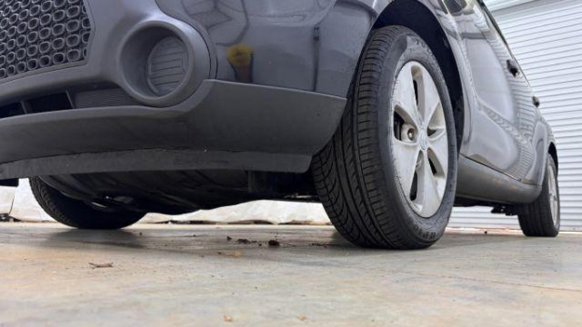 2014 BLACK /Black Kia Soul Base (KNDJN2A22E7) with an 1.6L L4 DOHC 16V engine, located at 1806 Veterans Memorial Hwy SW, Austell, GA, 30168, (770) 944-9558, 33.817959, -84.606987 - Photo#19