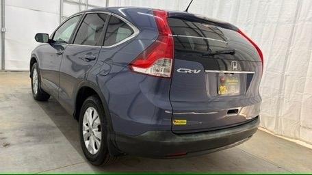 2012 Blue Honda CR-V EX 2WD 5-Speed AT (3CZRM3H55CG) with an 2.4L L4 DOHC 16V engine, 5-Speed Automatic transmission, located at 1806 Veterans Memorial Hwy SW, Austell, GA, 30168, (770) 944-9558, 33.817959, -84.606987 - Why Choose Automania? At Automania, we make car buying easy and stress-free, with over 20 years serving Austell, GA and the surrounding communities. WE FINANCE GOOD AND NOT SO GOOD CREDIT, we work with all credit types, and every vehicle comes with a free vehicle history report so you know its backg- Photo#3