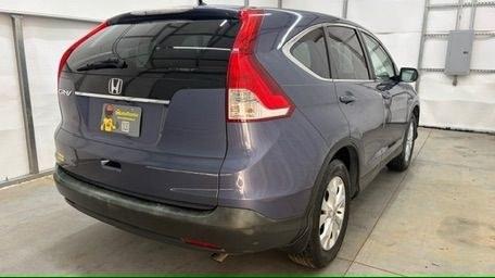2012 Blue Honda CR-V EX 2WD 5-Speed AT (3CZRM3H55CG) with an 2.4L L4 DOHC 16V engine, 5-Speed Automatic transmission, located at 1806 Veterans Memorial Hwy SW, Austell, GA, 30168, (770) 944-9558, 33.817959, -84.606987 - Why Choose Automania? At Automania, we make car buying easy and stress-free, with over 20 years serving Austell, GA and the surrounding communities. WE FINANCE GOOD AND NOT SO GOOD CREDIT, we work with all credit types, and every vehicle comes with a free vehicle history report so you know its backg- Photo#5