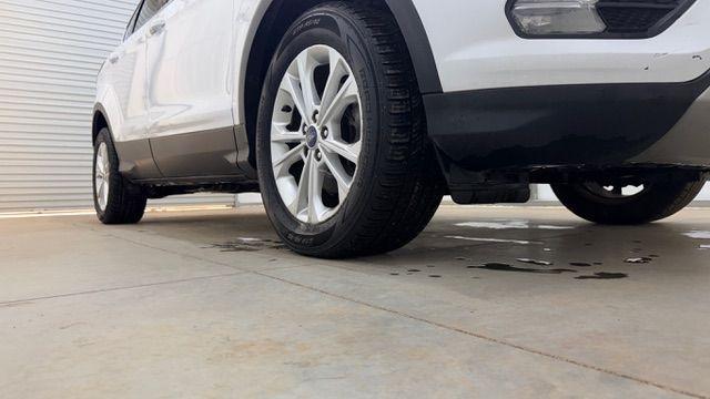 2017 White Ford Escape SE FWD (1FMCU0GD2HU) with an 1.5L L4 DOHC 16V engine, 6-Speed Automatic transmission, located at 1806 Veterans Memorial Hwy SW, Austell, GA, 30168, (770) 944-9558, 33.817959, -84.606987 - Photo#20