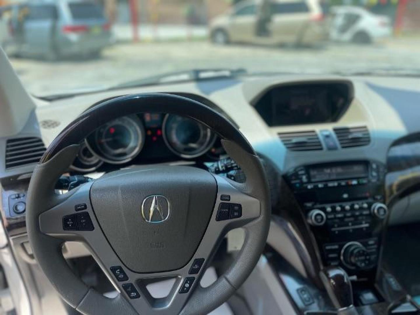 2011 White Acura MDX 6-Spd AT w/Tech Pack (2HNYD2H69BH) with an 3.7L V6 SOHC 24V engine, 6-Speed Automatic transmission, located at 1806 Veterans Memorial Hwy SW, Austell, GA, 30168, (770) 944-9558, 33.817959, -84.606987 - Photo#11