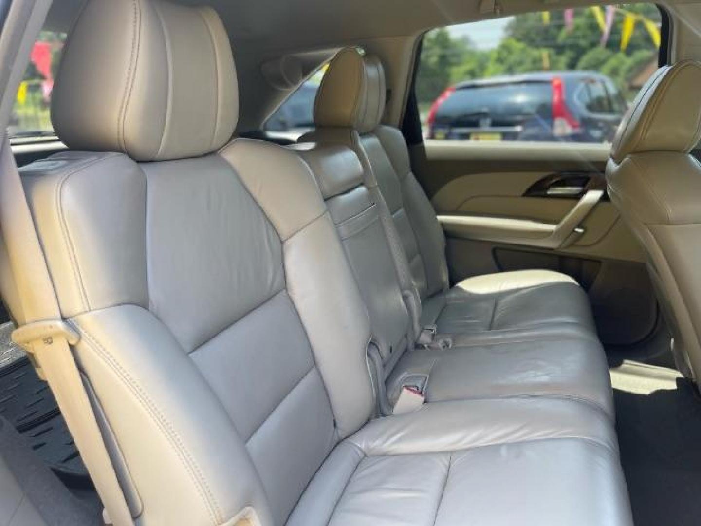 2011 White Acura MDX 6-Spd AT w/Tech Pack (2HNYD2H69BH) with an 3.7L V6 SOHC 24V engine, 6-Speed Automatic transmission, located at 1806 Veterans Memorial Hwy SW, Austell, GA, 30168, (770) 944-9558, 33.817959, -84.606987 - Photo#18