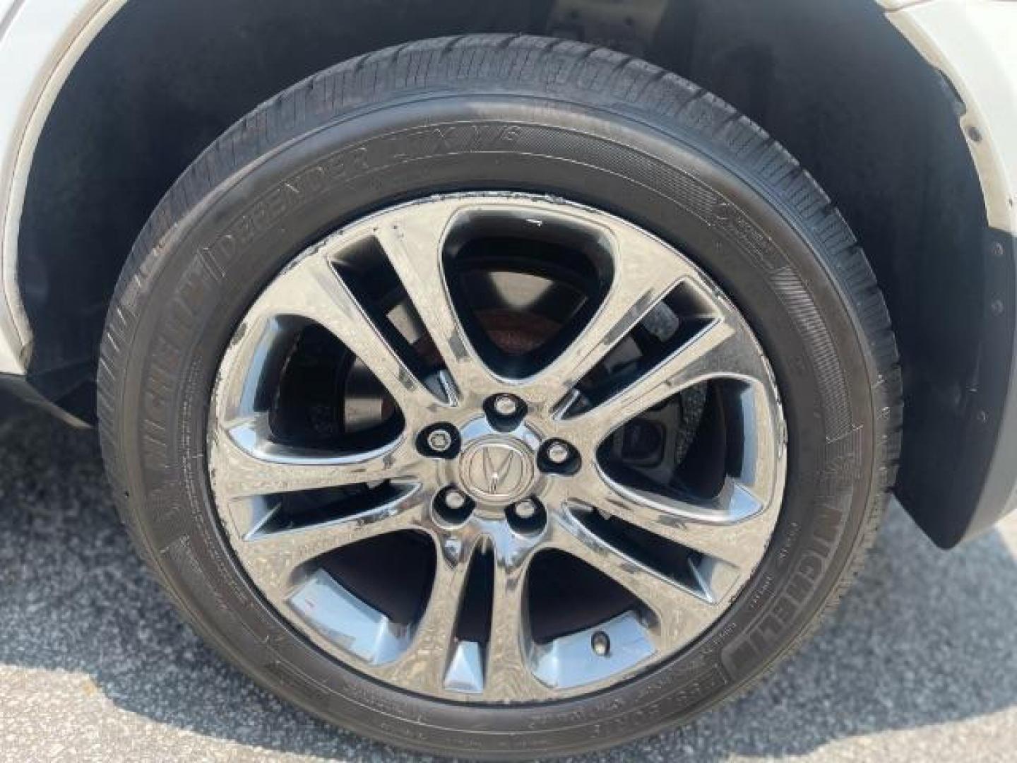 2011 White Acura MDX 6-Spd AT w/Tech Pack (2HNYD2H69BH) with an 3.7L V6 SOHC 24V engine, 6-Speed Automatic transmission, located at 1806 Veterans Memorial Hwy SW, Austell, GA, 30168, (770) 944-9558, 33.817959, -84.606987 - Photo#23