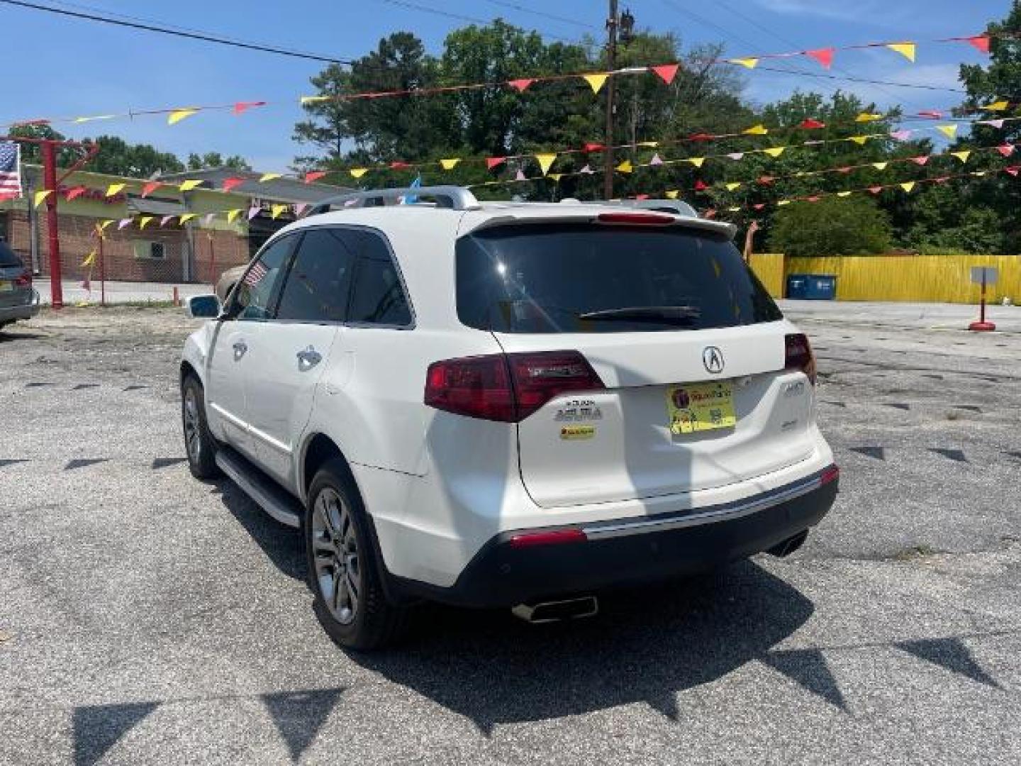 2011 White Acura MDX 6-Spd AT w/Tech Pack (2HNYD2H69BH) with an 3.7L V6 SOHC 24V engine, 6-Speed Automatic transmission, located at 1806 Veterans Memorial Hwy SW, Austell, GA, 30168, (770) 944-9558, 33.817959, -84.606987 - Photo#6