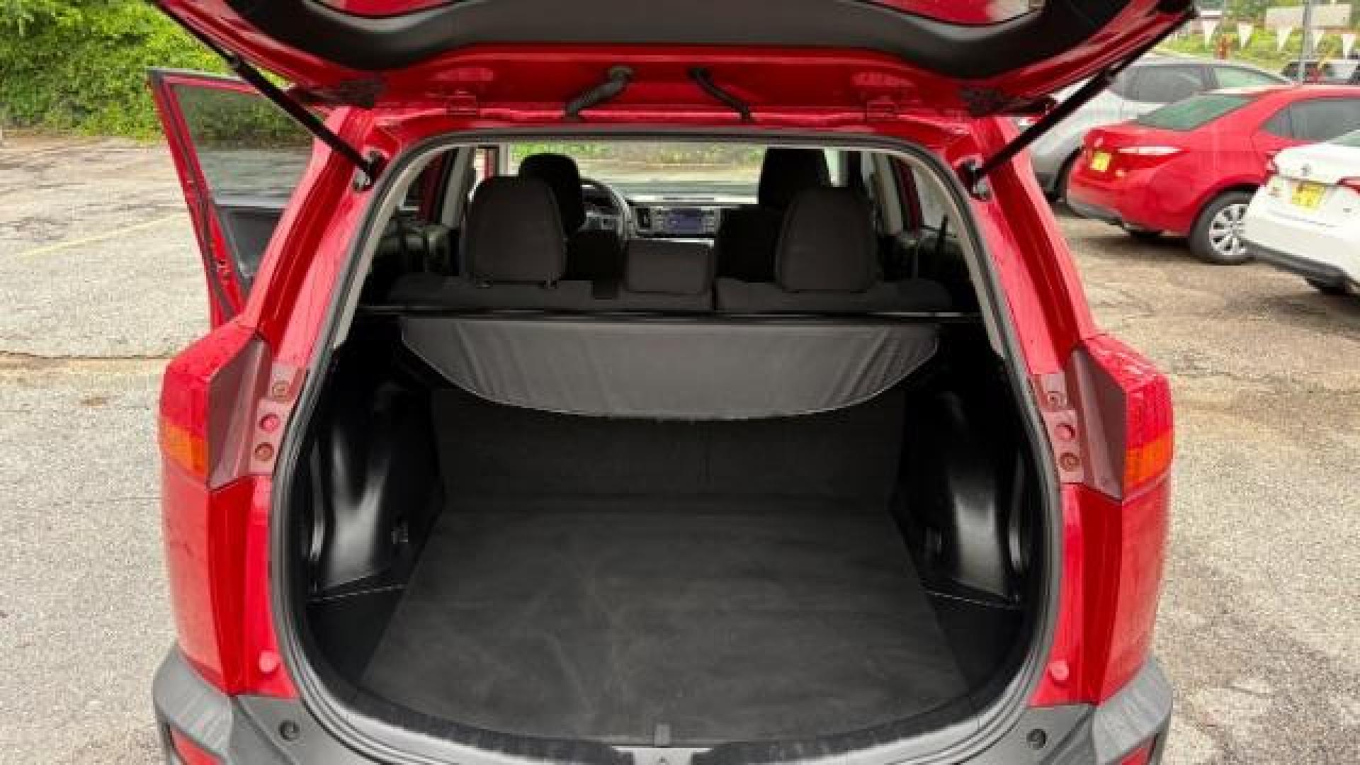 2013 Red Toyota RAV4 XLE FWD (2T3WFREV3DW) with an 2.5L L4 DOHC 16V engine, 6-Speed Automatic transmission, located at 1806 Veterans Memorial Hwy SW, Austell, GA, 30168, (770) 944-9558, 33.817959, -84.606987 - Photo#14