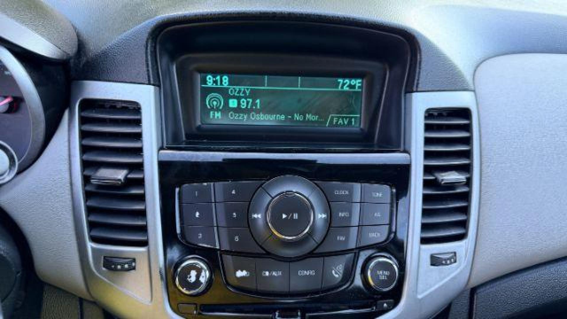 2014 GRAY Chevrolet Cruze LS Auto (1G1PA5SH5E7) with an 1.8L L4 DOHC 16V FFV engine, 6-Speed Automatic transmission, located at 1806 Veterans Memorial Hwy SW, Austell, GA, 30168, (770) 944-9558, 33.817959, -84.606987 - Photo#10