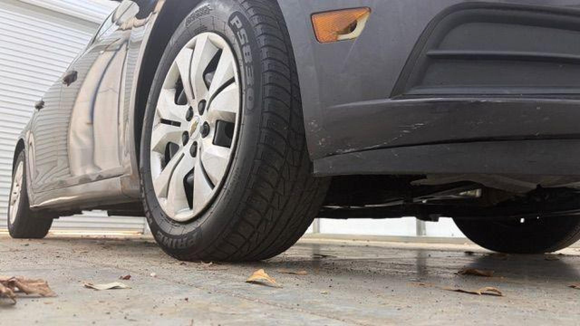 2014 GRAY Chevrolet Cruze LS Auto (1G1PA5SH5E7) with an 1.8L L4 DOHC 16V FFV engine, 6-Speed Automatic transmission, located at 1806 Veterans Memorial Hwy SW, Austell, GA, 30168, (770) 944-9558, 33.817959, -84.606987 - Photo#17