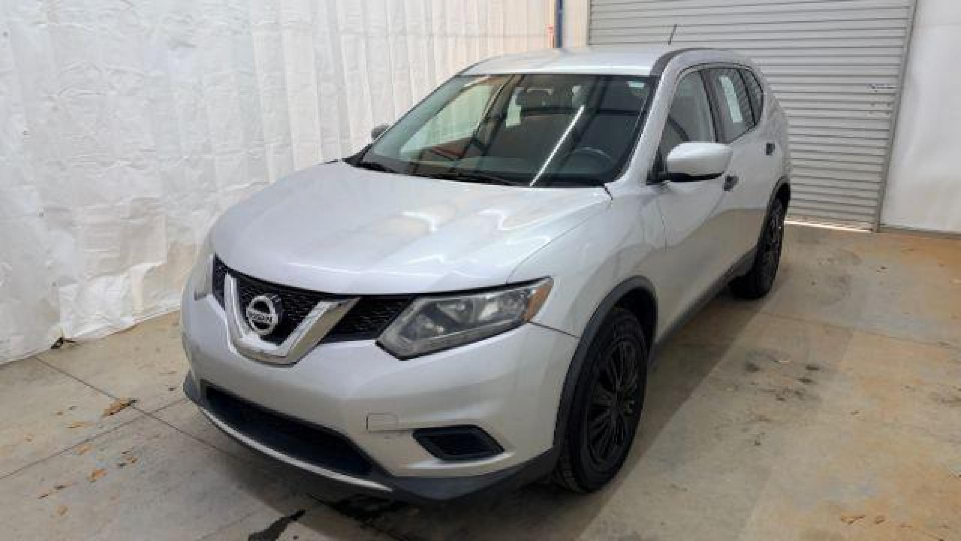 2016 Silver Nissan Rogue S AWD (KNMAT2MV6GP) with an 2.5L L4 DOHC 16V engine, Continuously Variable Transmission transmission, located at 1806 Veterans Memorial Hwy SW, Austell, GA, 30168, (770) 944-9558, 33.817959, -84.606987 - Photo#1