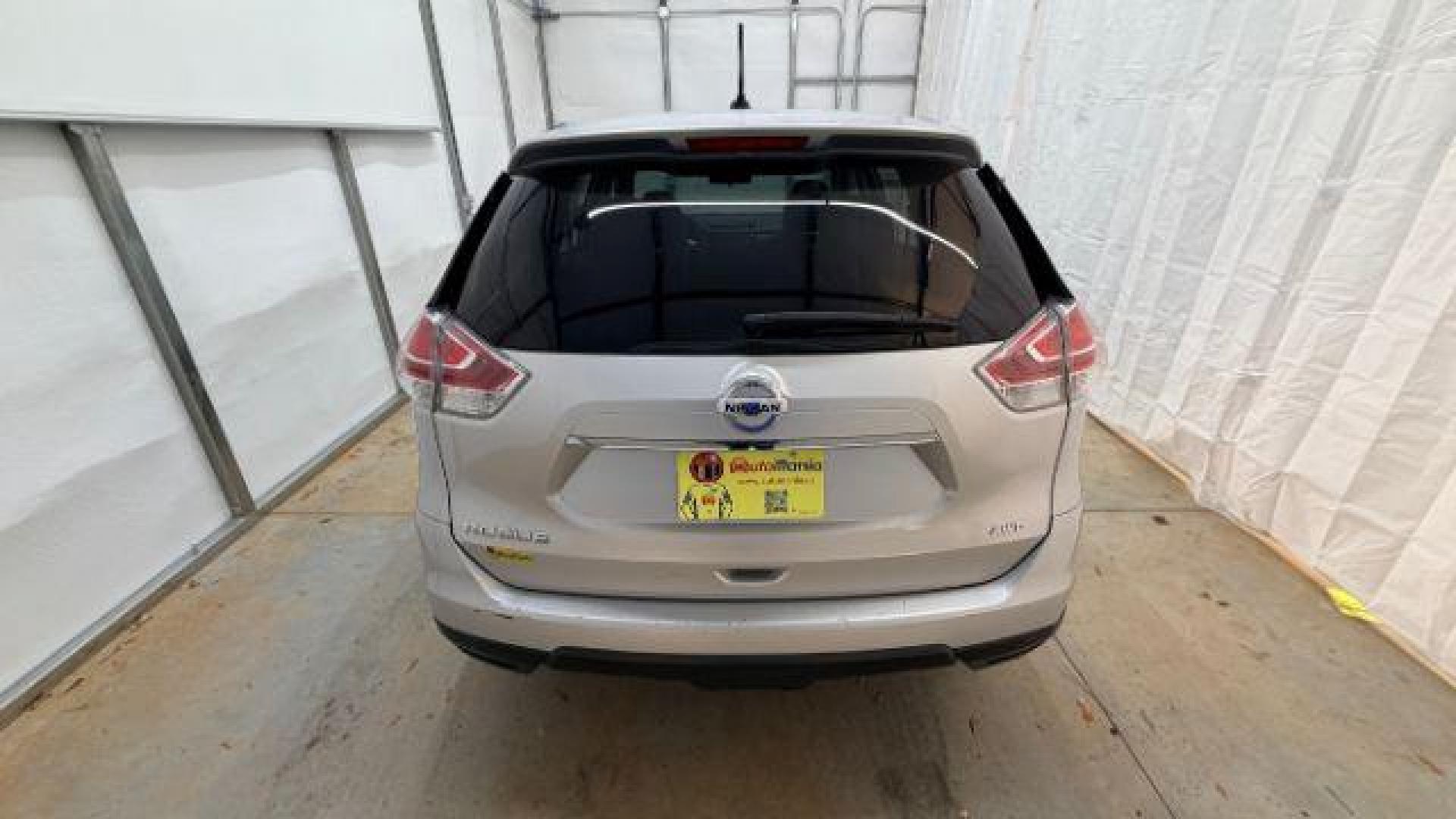 2016 Silver Nissan Rogue S AWD (KNMAT2MV6GP) with an 2.5L L4 DOHC 16V engine, Continuously Variable Transmission transmission, located at 1806 Veterans Memorial Hwy SW, Austell, GA, 30168, (770) 944-9558, 33.817959, -84.606987 - Photo#5