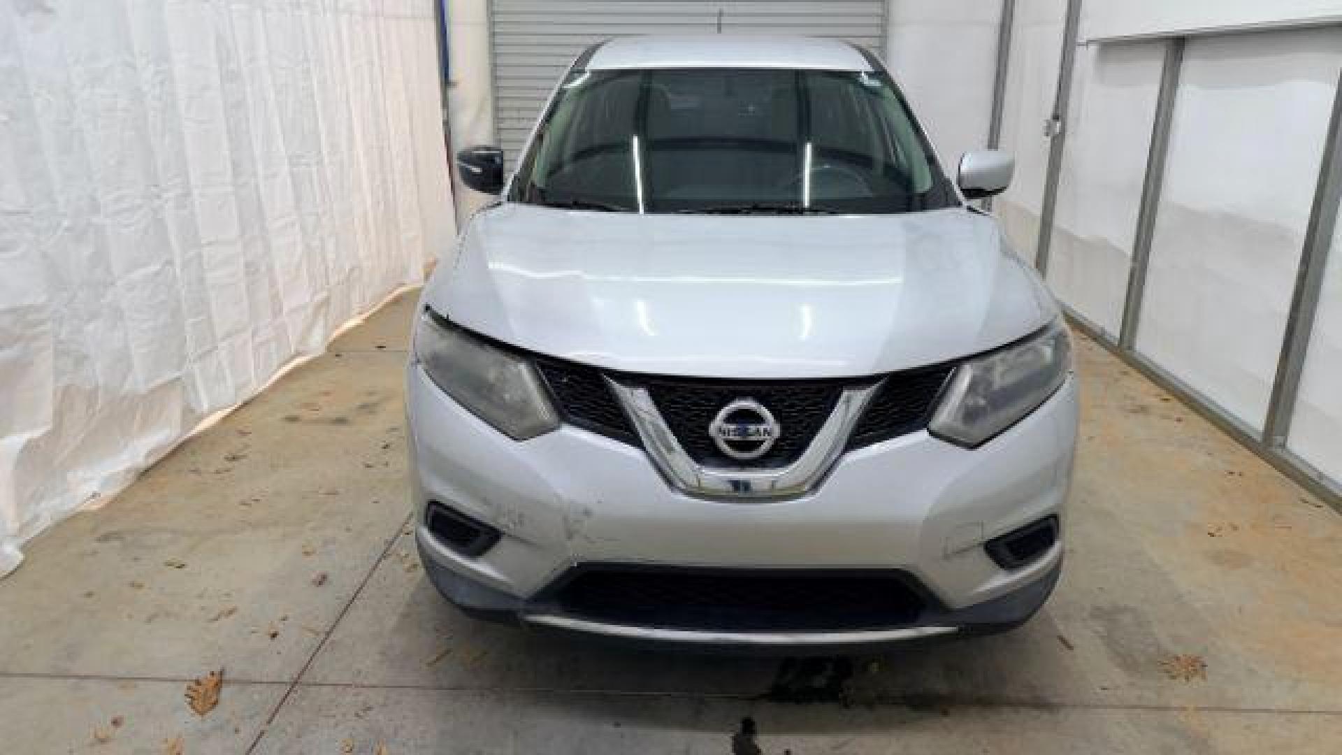 2016 Silver Nissan Rogue S AWD (KNMAT2MV6GP) with an 2.5L L4 DOHC 16V engine, Continuously Variable Transmission transmission, located at 1806 Veterans Memorial Hwy SW, Austell, GA, 30168, (770) 944-9558, 33.817959, -84.606987 - Photo#10