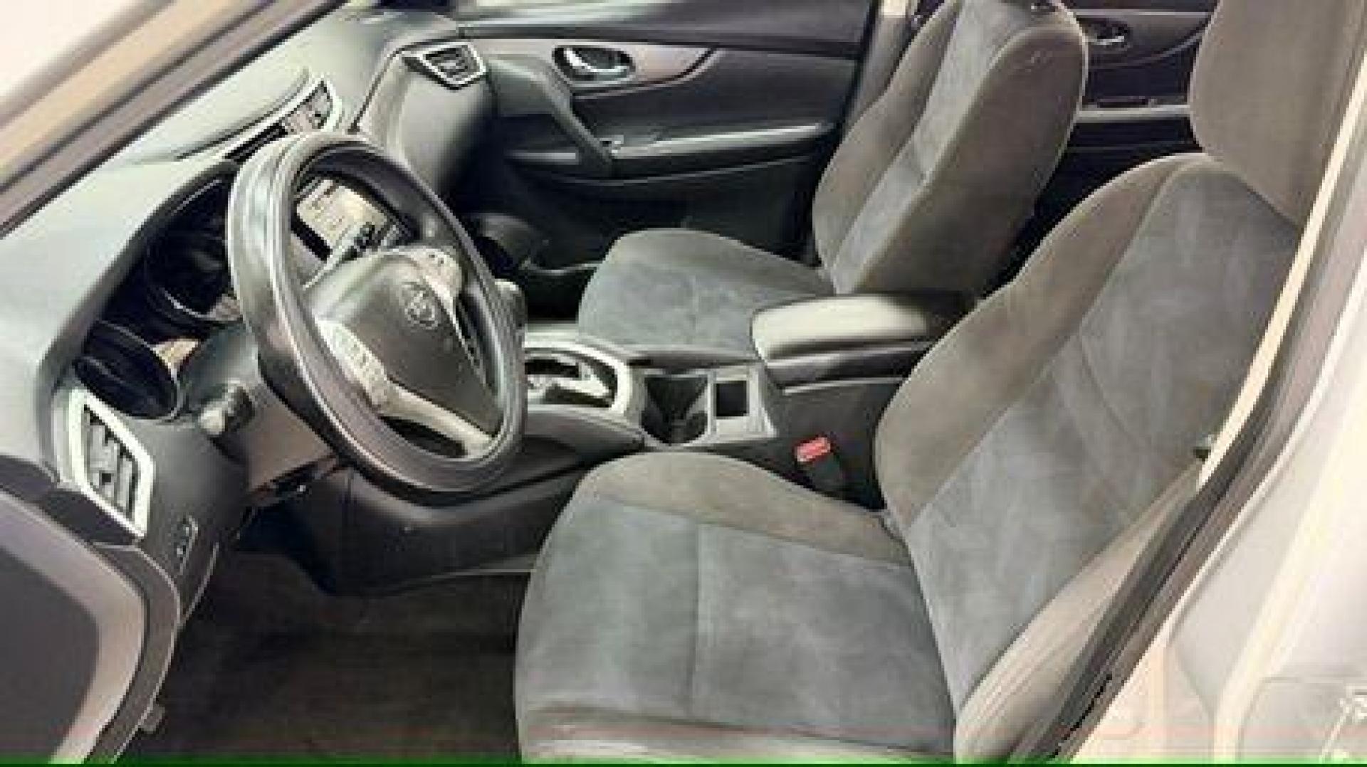 2016 Silver Nissan Rogue S AWD (KNMAT2MV6GP) with an 2.5L L4 DOHC 16V engine, Continuously Variable Transmission transmission, located at 1806 Veterans Memorial Hwy SW, Austell, GA, 30168, (770) 944-9558, 33.817959, -84.606987 - Photo#13